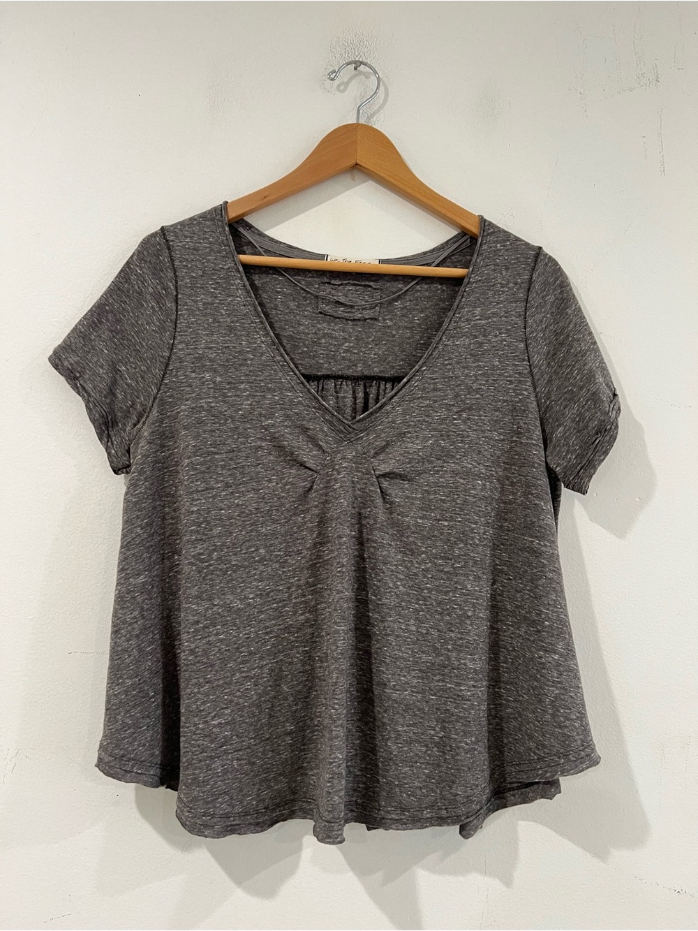 WE THE FREE Women's Heather Gray V-Neck Short Sleeve Top XS oversized